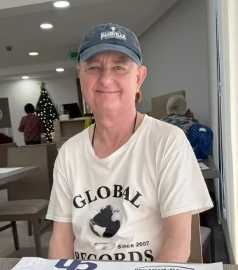 <span>Chris, 65</span>&nbsp;<span style='width: 25px; height: 16px; float: right; background-image: url(/bitmaps/flags_small/UK.PNG)'>&nbsp;</span><br><span>Romford, United Kingdom</span>&nbsp;<input type='button' class='joinbtn' style='float: right' value='JOIN NOW' />