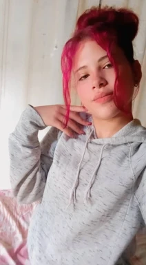 <span>Ruth Duraimis, 21</span>&nbsp;<span style='width: 25px; height: 16px; float: right; background-image: url(/bitmaps/flags_small/CU.PNG)'>&nbsp;</span><br><span>Havana, Cuba</span>&nbsp;<input type='button' class='joinbtn' style='float: right' value='JOIN NOW' />