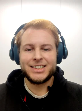 <span>Waldek, 35</span>&nbsp;<span style='width: 25px; height: 16px; float: right; background-image: url(/bitmaps/flags_small/PL.PNG)'>&nbsp;</span><br><span>Warsaw, Poland</span>&nbsp;<input type='button' class='joinbtn' style='float: right' value='JOIN NOW' />