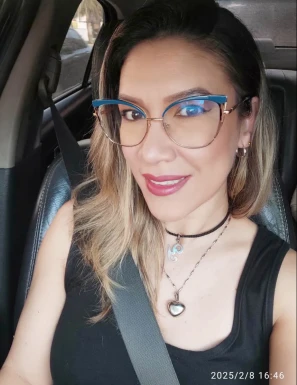 <span>Yenire, 45</span>&nbsp;<span style='width: 25px; height: 16px; float: right; background-image: url(/bitmaps/flags_small/VE.PNG)'>&nbsp;</span><br><span>Porlamar, Venezuela</span>&nbsp;<input type='button' class='joinbtn' style='float: right' value='JOIN NOW' />