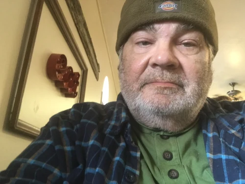 <span>Don, 72</span>&nbsp;<span style='width: 25px; height: 16px; float: right; background-image: url(/bitmaps/flags_small/US.PNG)'>&nbsp;</span><br><span>Enterprise, United States of America</span>&nbsp;<input type='button' class='joinbtn' style='float: right' value='JOIN NOW' />