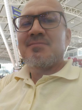 Foreign men for dating