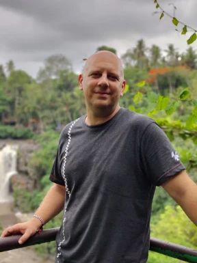 Foreign men for dating