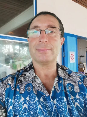 Spanish men looking for love