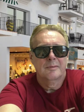 Spanish men looking for love