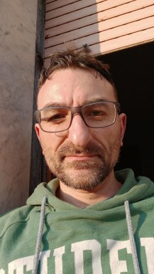 <span>Andrea, 48</span>&nbsp;<span style='width: 25px; height: 16px; float: right; background-image: url(/bitmaps/flags_small/IT.PNG)'>&nbsp;</span><br><span>Florence, Italy</span>&nbsp;<input type='button' class='joinbtn' style='float: right' value='JOIN NOW' />