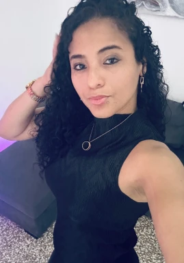 <span>Adriana, 34</span>&nbsp;<span style='width: 25px; height: 16px; float: right; background-image: url(/bitmaps/flags_small/IT.PNG)'>&nbsp;</span><br><span>Brescia, Італія</span>&nbsp;<input type='button' class='joinbtn' style='float: right' value='JOIN NOW' />