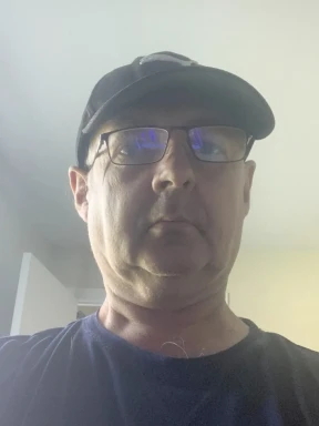 Canadian men looking for love