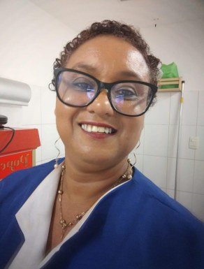 <span>Luciana Oliveira, 48</span>&nbsp;<span style='width: 25px; height: 16px; float: right; background-image: url(/bitmaps/flags_small/BR.PNG)'>&nbsp;</span><br><span>Camacari, Бразилія</span>&nbsp;<input type='button' class='joinbtn' style='float: right' value='JOIN NOW' />