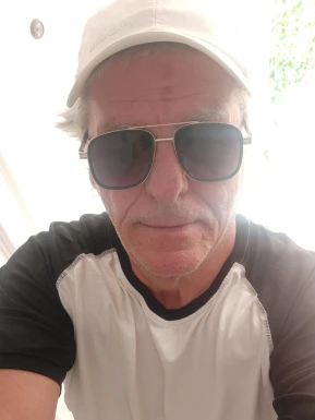 Spanish men looking for love