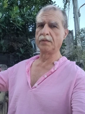 <span>Rainer  Martin , 64</span>&nbsp;<span style='width: 25px; height: 16px; float: right; background-image: url(/bitmaps/flags_small/TH.PNG)'>&nbsp;</span><br><span>Chaam, Таїланд</span>&nbsp;<input type='button' class='joinbtn' style='float: right' value='JOIN NOW' />