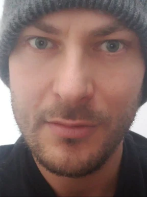 Canadian men looking for love