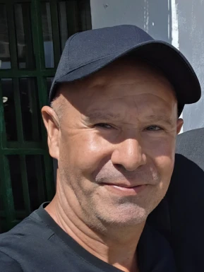 Spanish men looking for love