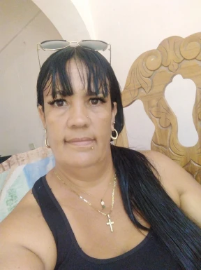 <span>Yusleidy, 40</span>&nbsp;<span style='width: 25px; height: 16px; float: right; background-image: url(/bitmaps/flags_small/CU.PNG)'>&nbsp;</span><br><span>Havana, Cuba</span>&nbsp;<input type='button' class='joinbtn' style='float: right' value='JOIN NOW' />