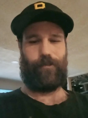 Canadian men looking for love